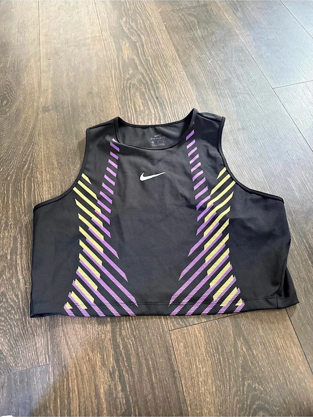 Nike Women's Athletic Crop Top in Black & Purple Like New